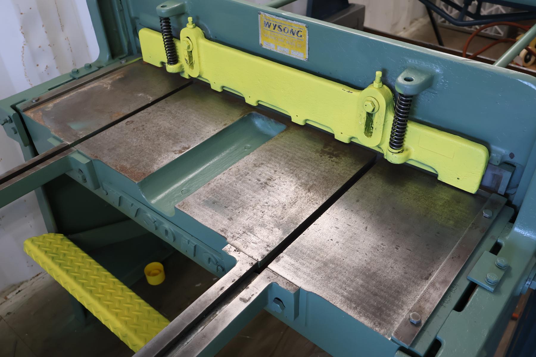 16 Wysong & Miles #1636, Stomp Shear, 26" back gauge, 14" x 36" front apron, front squaring arms, 1977 - Image 3