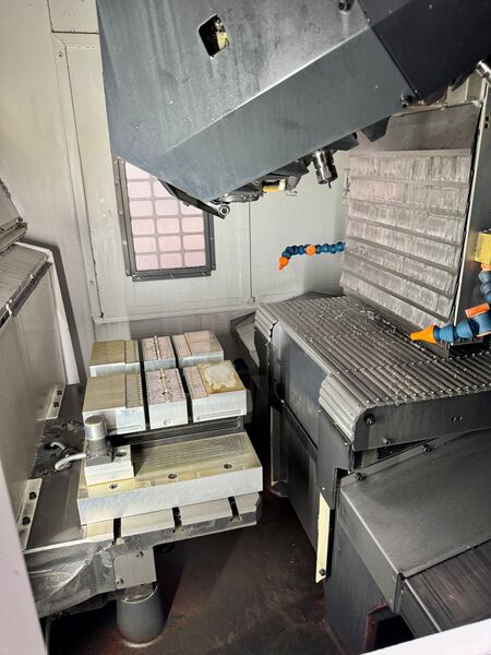 Brother #Speedio-R450X1, CNC Machining Center, 17.7" X, 12.6" Y, 12" Z, 23.6" x 11.8" table, 3.1" max. tool - Image 3