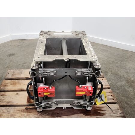 10" x 10" Goudsmit #SBPN925010, External Pole Magnet, Manual Quick Clean - Image 2