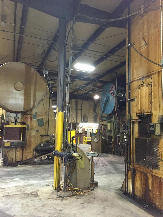 300 Ton, USI Clearing #S4-300-144-72, 4-Point Eccentric Geared Mechanical Stamping Press, 12" Stroke, 34" - Image 8