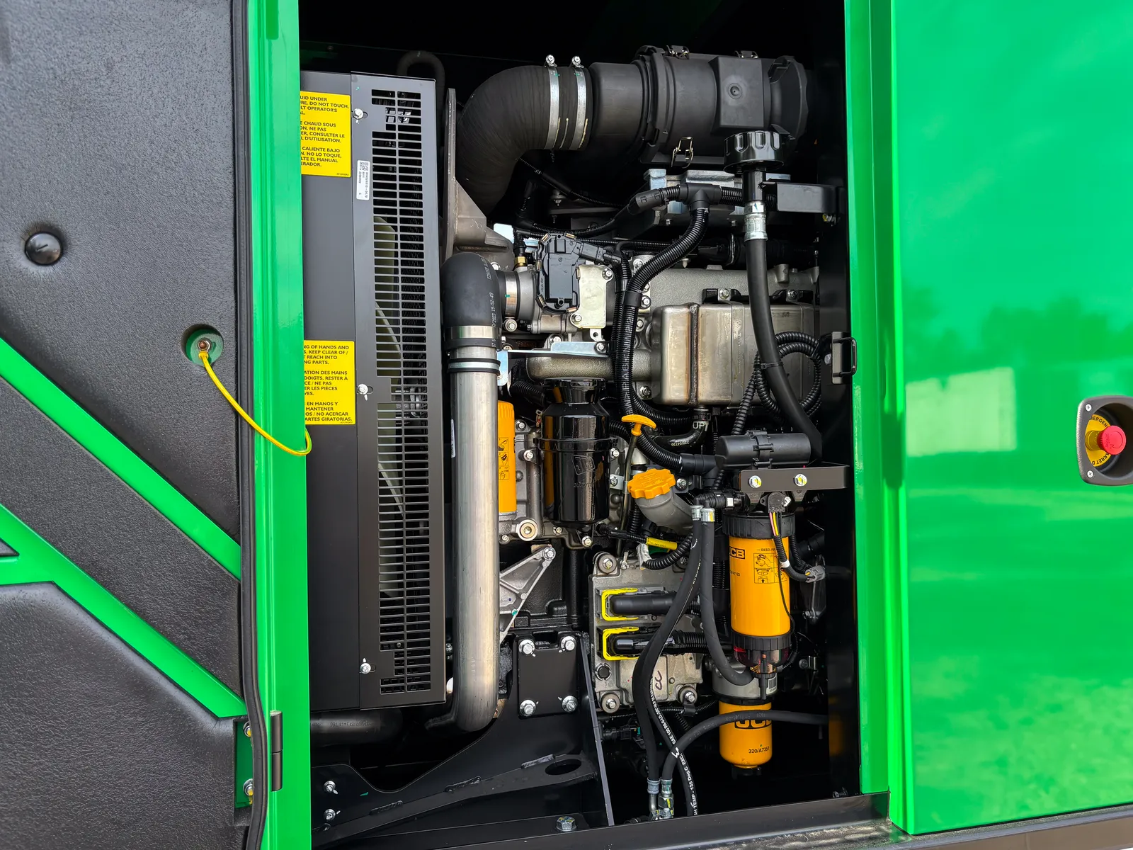 100 KW JCB #G125RST4F, diesel generator set, prime, trailer/enclosed, voltage selector switch, 3 hours, 2024 - Image 4