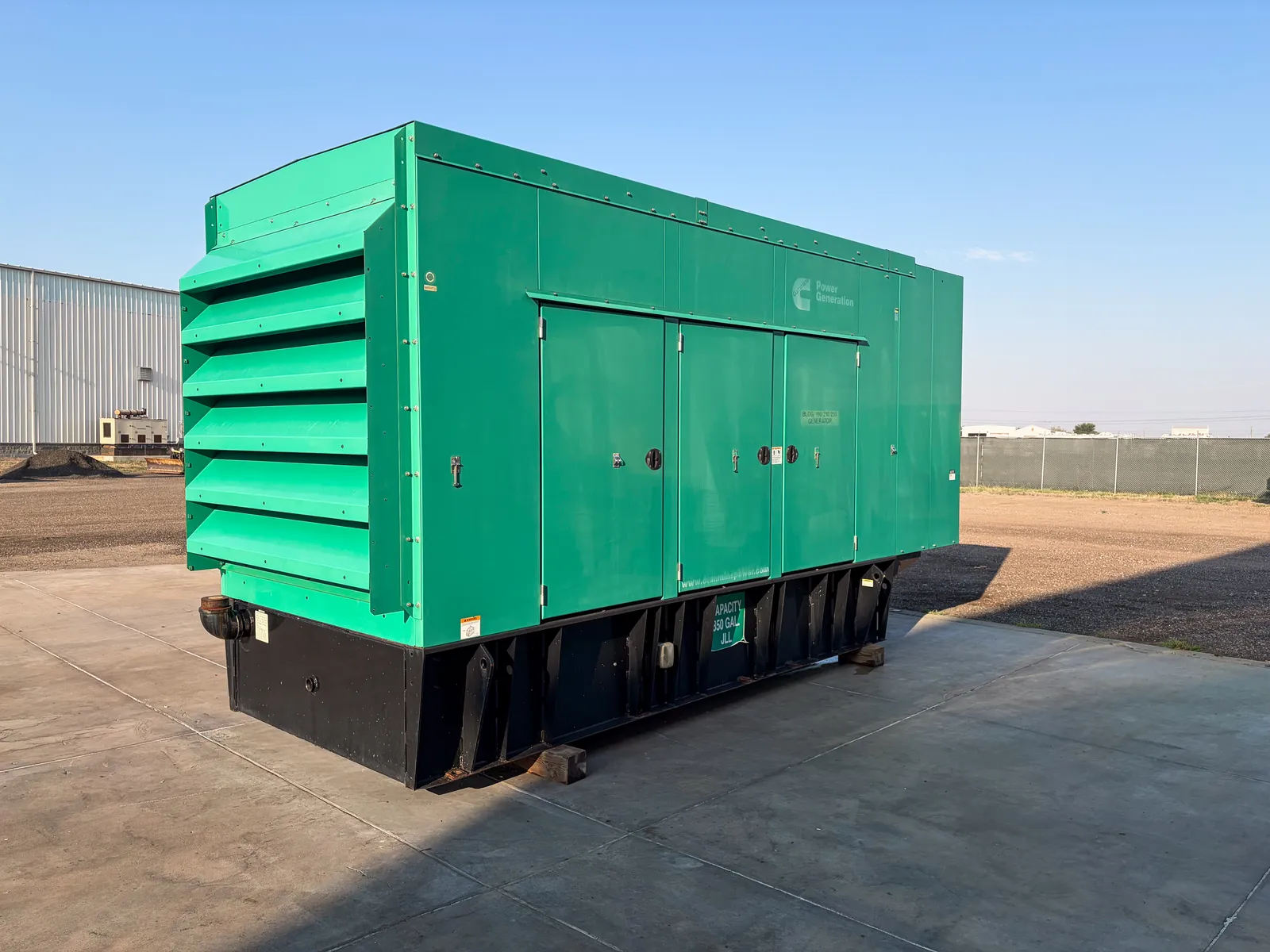 500 KW Cummins #DFEK-10462054, diesel generator set, standby, enclosed, 277/480 Volts, 3 phase, 267 hours - Image 2