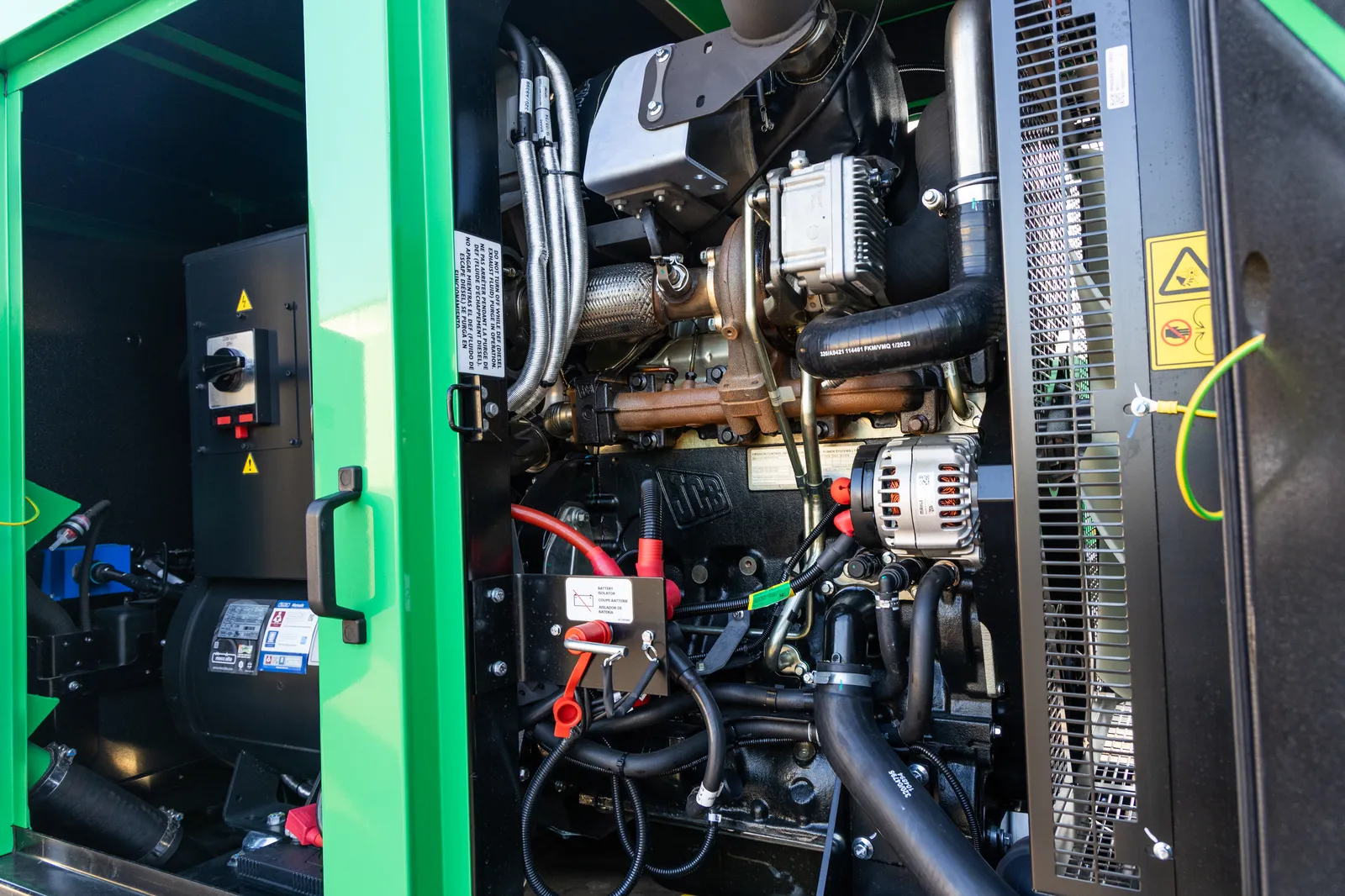 100 KW JCB #G125RST4F, diesel generator set, prime, trailer/enclosed, voltage selector switch, 3 hours, 2023 - Image 4