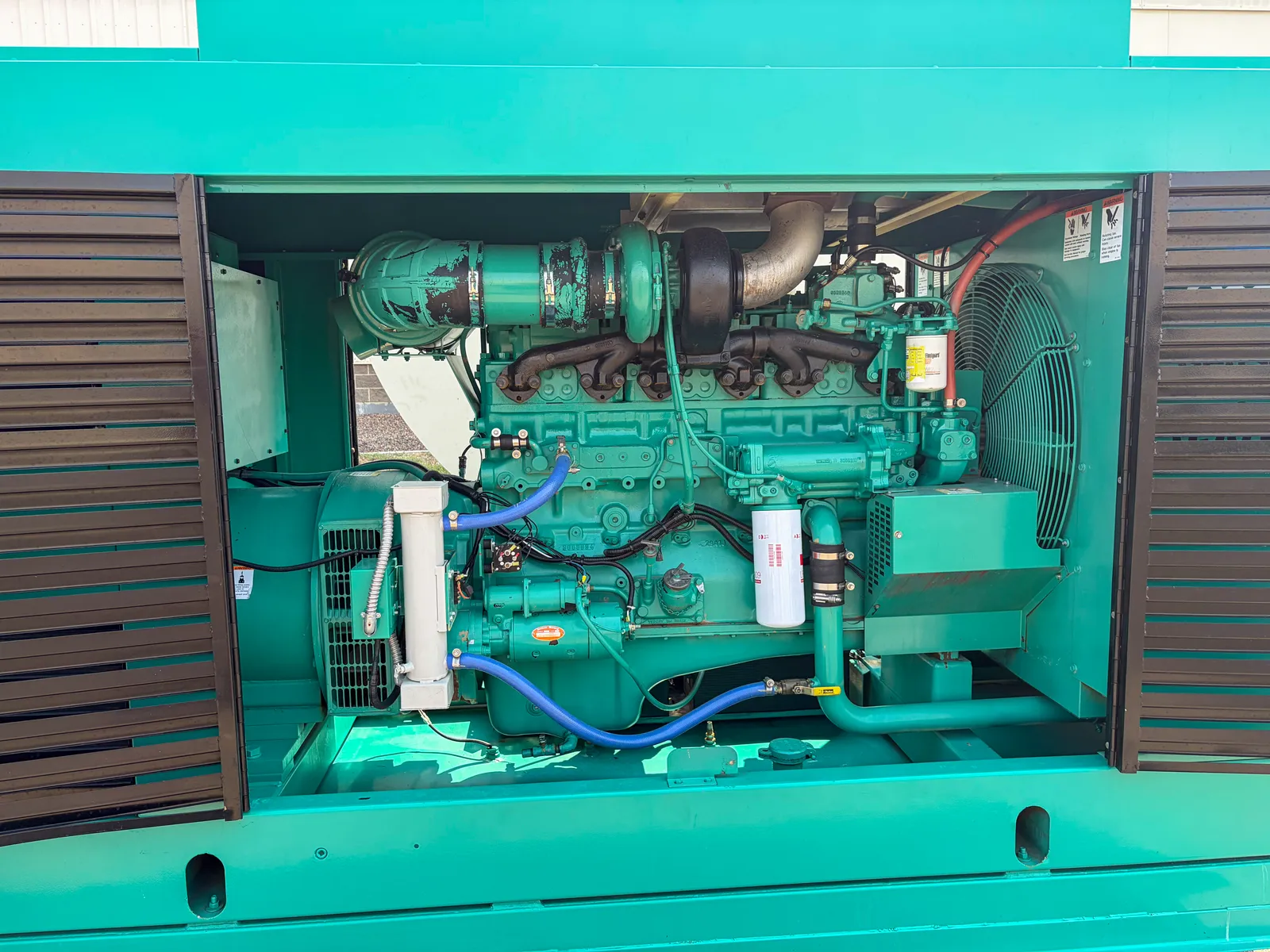350 KW Cummins #350DFCC, diesel generator set, standby, weatherproof enclosure, 480 Volts, 3 phase, 776 - Image 3
