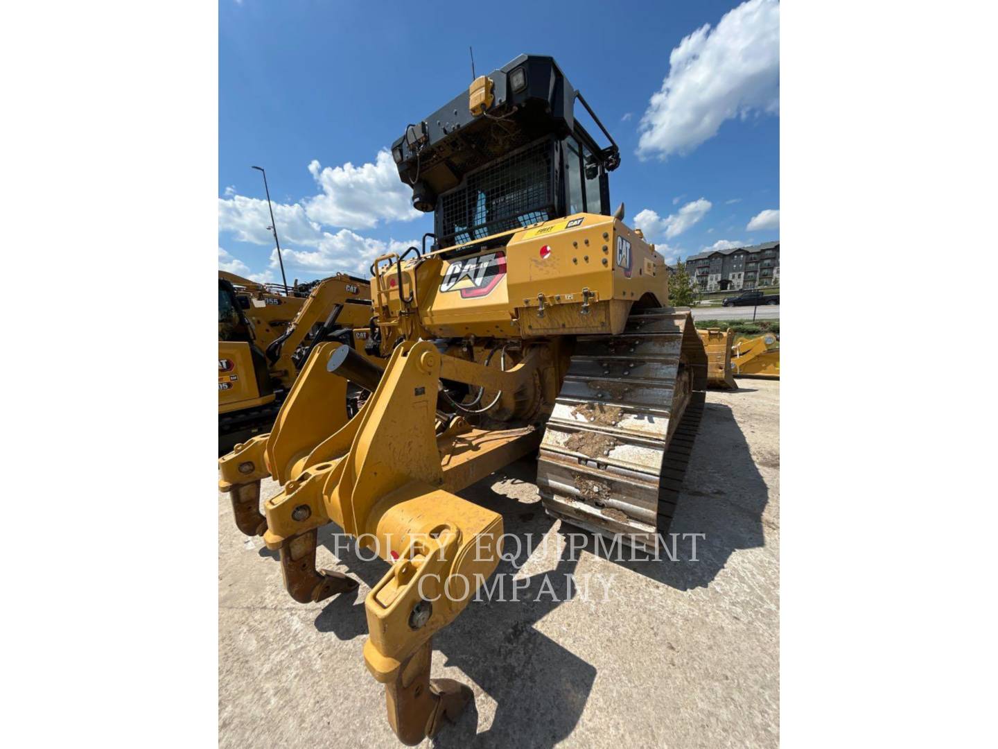 Caterpillar D6-20V30I, 5008 hours, S/N: KD501251, 2023 - Image 3