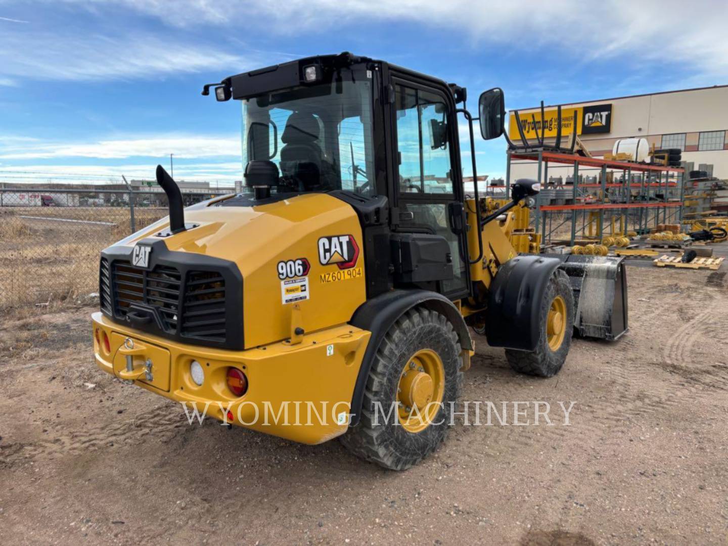 Cat 906, Wheel Loader, 208 hours, S/N: MZ601904, 2026 - Image 3