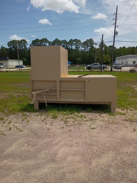 60" x 40" Wastequip #245-HD, stationary compactor, 2 yd. capacity, 10 HP, 6" cylinder, right feed dog house - Image 2
