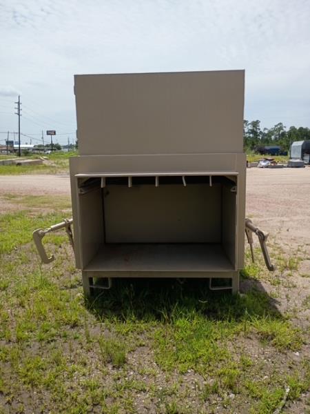 60" x 40" Wastequip #245-HD, stationary compactor, 2 yd. capacity, 10 HP, 6" cylinder, right feed dog house - Image 4