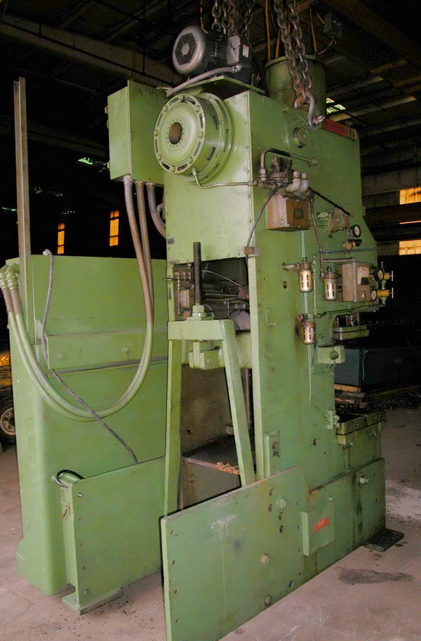 60 Ton, Niagara #E60, 6" stroke, 18" Shut Height, air clutch, good condition, s/n #51184 - Image 2