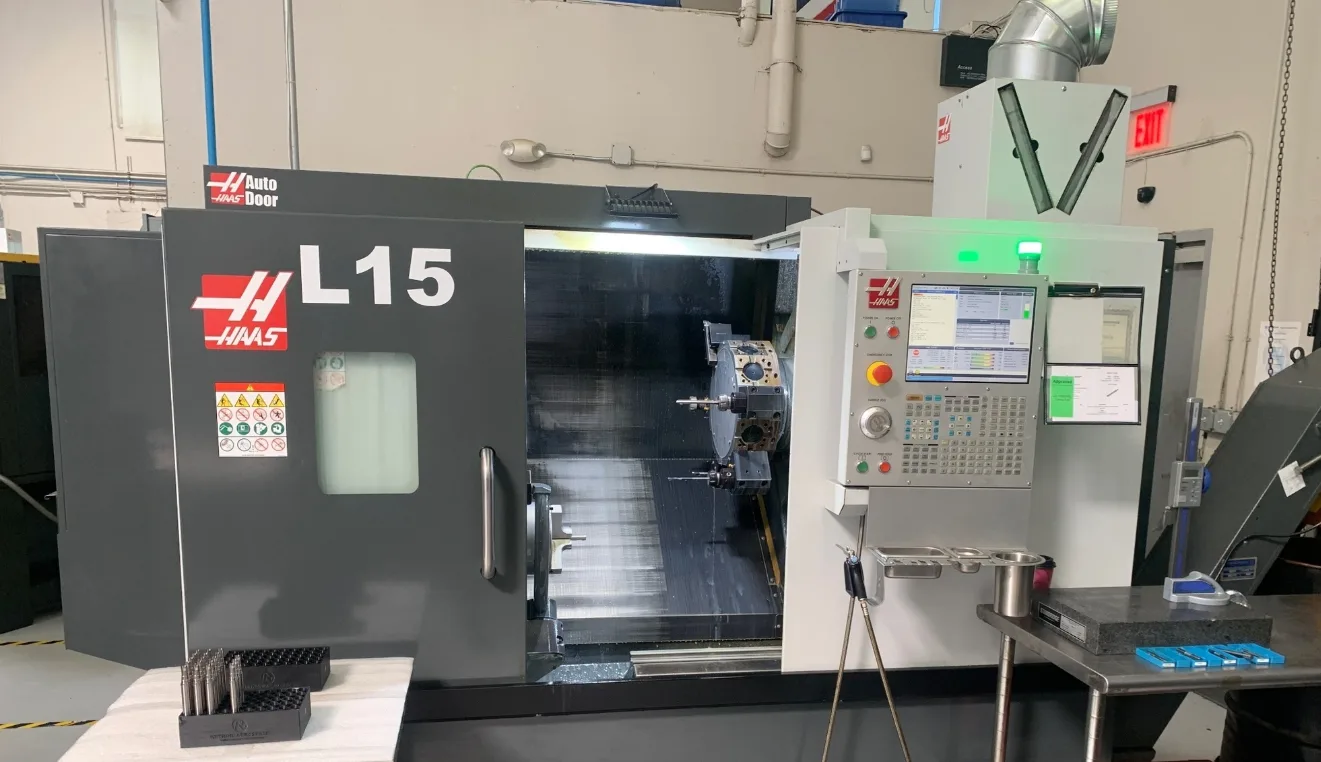 Haas #ST-20Y, CNC Lathe, 31.7" swing, 8" chuck, 2" bar, 12" turning diameter, 21" centers, 20 HP, 4000 RPM - Image 2