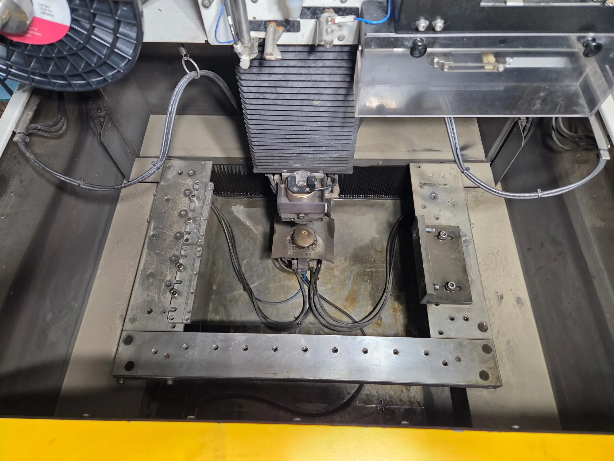 Fanuc #Robocut-a-C400iB, Wire Electrical Discharge Machine, 15.7" X, 11.8" Y, 10.2" Z, 2.36" x 2.36" U/V - Image 4