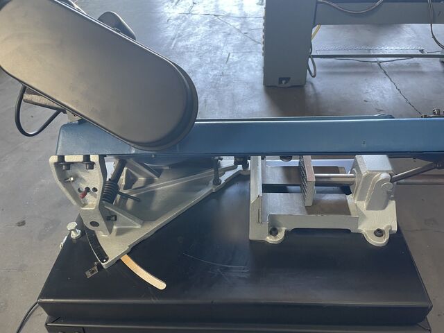 4" x 6" Cummins #3138, Horizontal Band Saw, 4-1/2" round capacity, 3 speeds, 64-1/2" x 1/2" blade, 2007 - Image 2