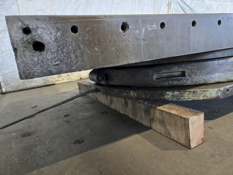 36" x 60" Lucas, air lift rotary table - Image 4