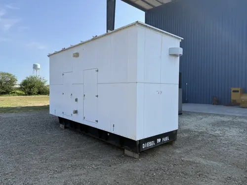 500 KW Generac #7715380600, diesel generator set, 277/480 Volts, 3-phase, 501 hours, 753 HP @ 1800 RPM - Image 2