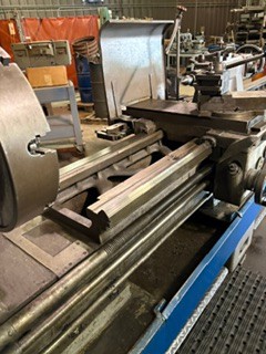 19"/30.5" x 118" Machinist #DLS-520-3000, engine lathe, 17.5" 4-jaw chuck, 12" 3-jaw chuck, 3-1/8" spindle - Image 4