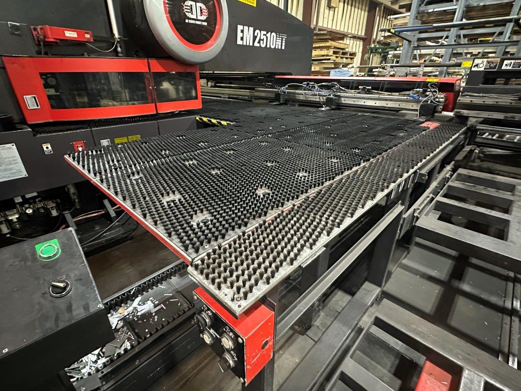 22 Ton, Amada #EM-2510NT, servo driven turret punch, 50" x 196" sheet, 2006 - Image 10