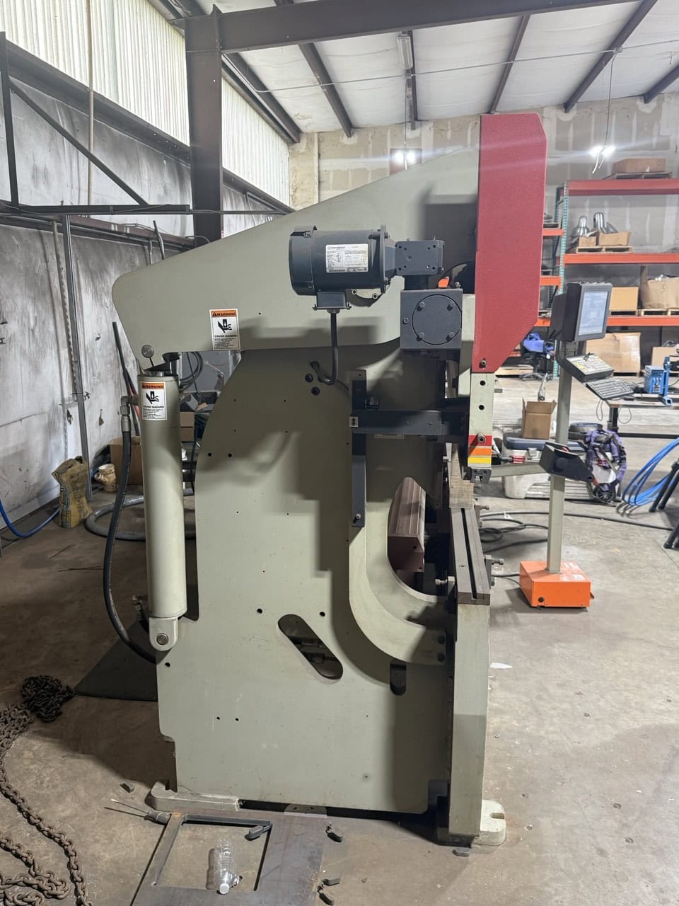 100 Ton, Accurpress #710010, CNC Press Brake, 10' overall, 100" Between Frames, 10" Throat, 10 HP, Wila - Image 2