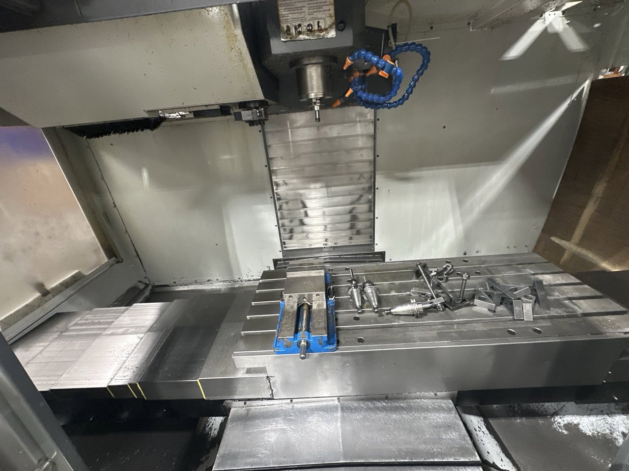Okuma #MB-5000H, Horizontal Machining Center, 60 automatic tool changer, 30.7" X, 31.5" Y, 32.3" Z, 15,000 - Image 2