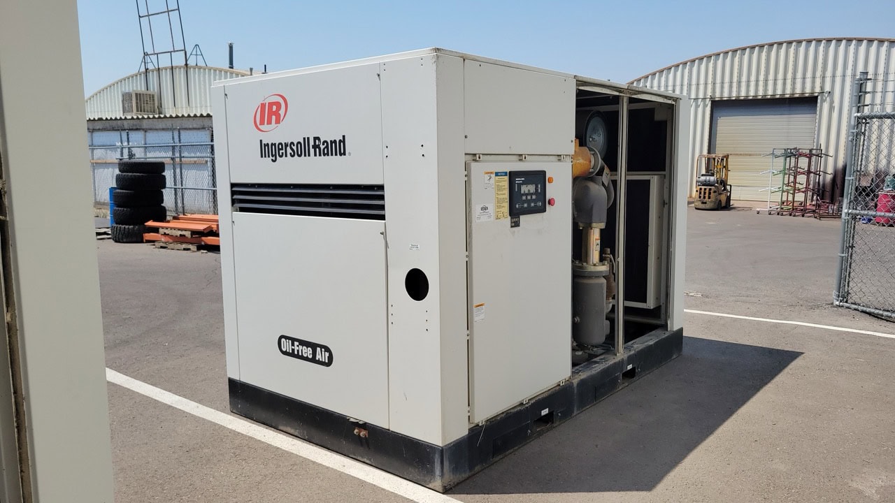 855 CFM, 125 PSI, Ingersoll-Rand #Sierra-H200, Oil-Free Rotary Screw Air Compressor, 200 HP, 460 V., 2001 - Image 3