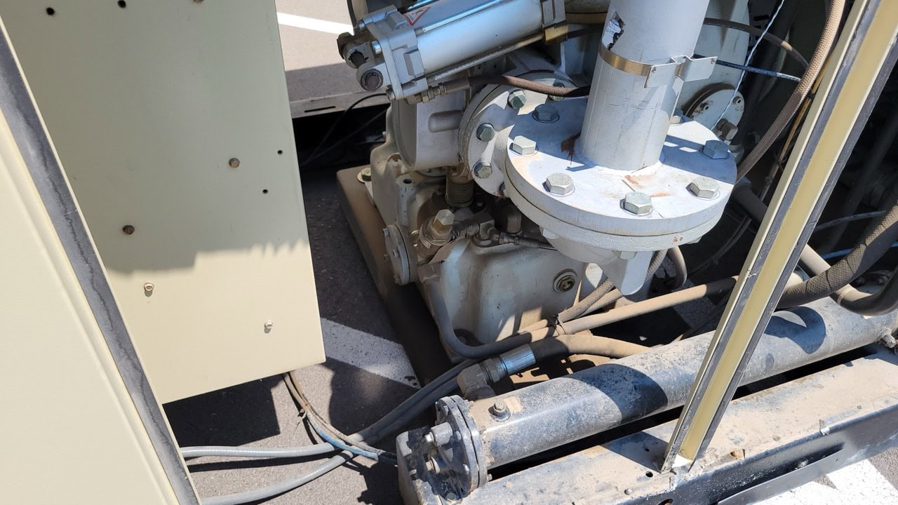 855 CFM, 125 PSI, Ingersoll-Rand #Sierra-H200W, Oil-Free Rotary Screw Air Compressor, 201 HP, 460 V., 2015 - Image 3