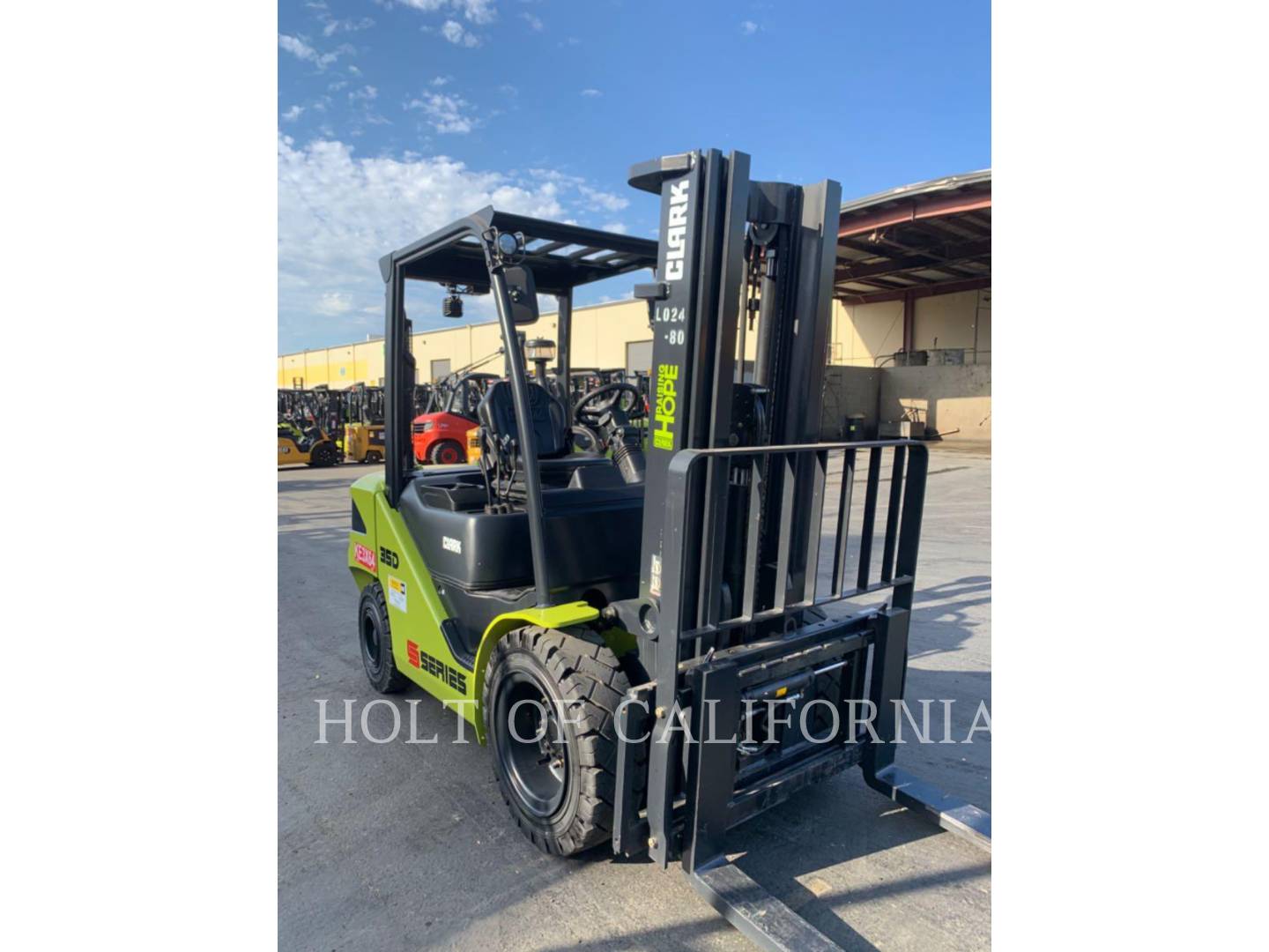 Clark S35D, Forklift, 281 hours, S/N: S232D070712004, 2024 - Image 2