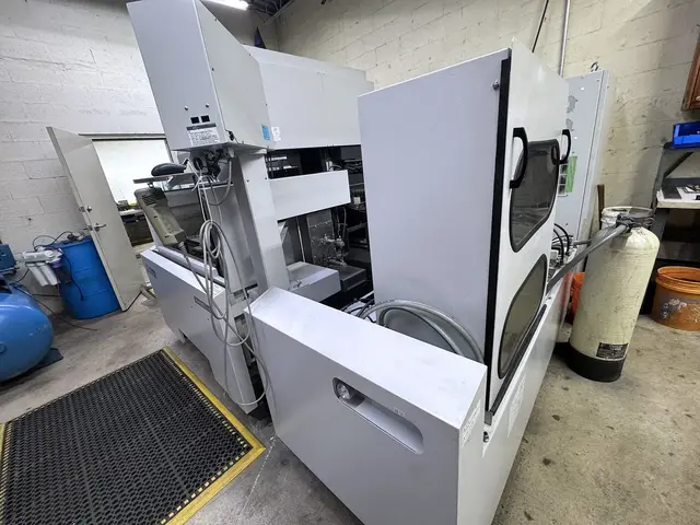 Mitsubishi #MV2400S, Advance Type 2, wire Electrical Discharge Machine, 4-Axis, 23.6" X, 15.7" Y, 11.8" Z - Image 9