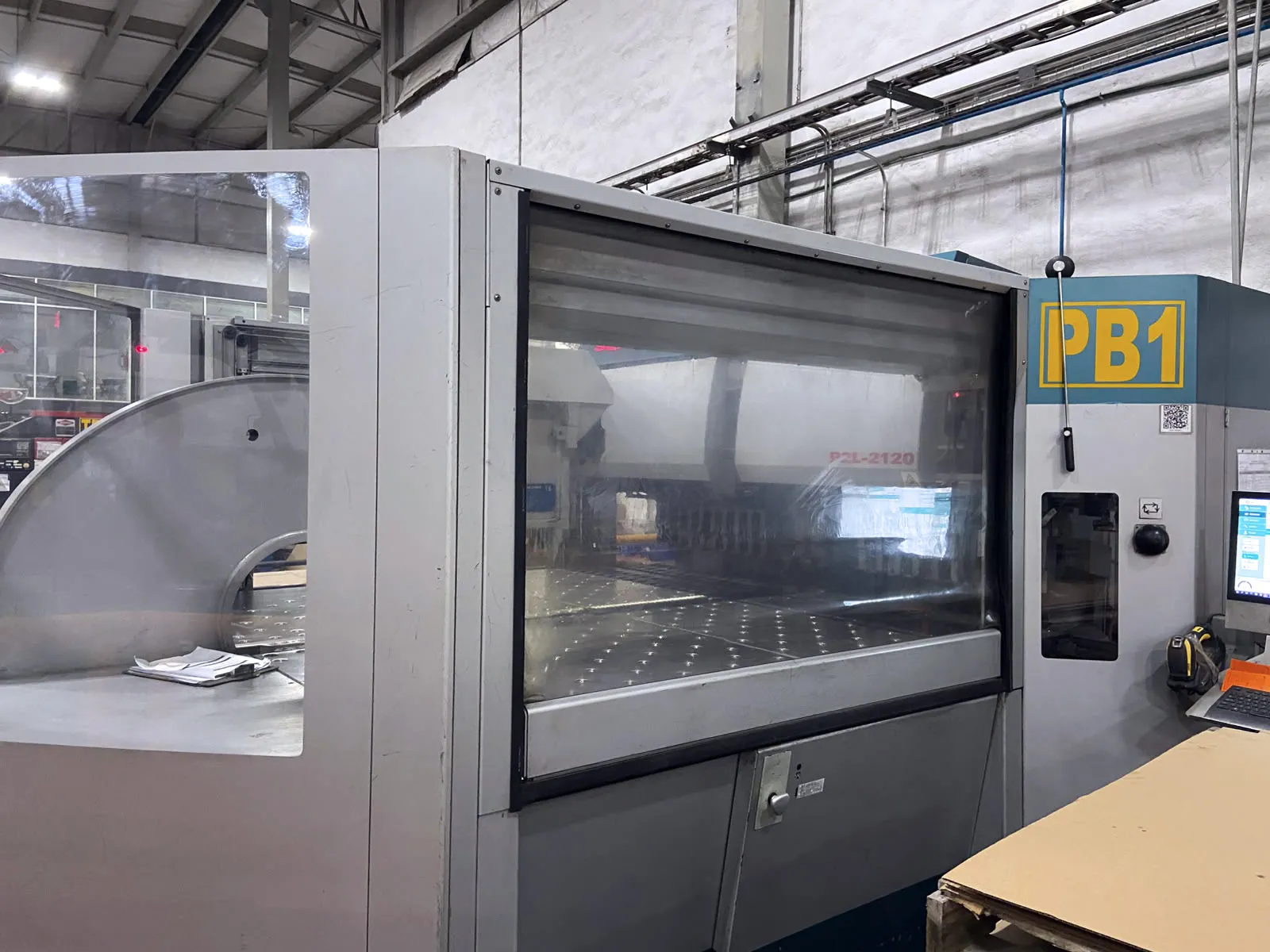 Salvagnini #P2L-2120, panel bender, 85.8" L x 8" H bending, 63" width sheet, 2020 - Image 7