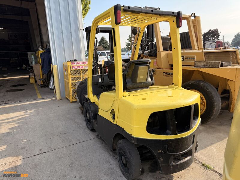 3,800 LB Hyster #H50FT, Diesel Forklift, 130" lift height, 42" forks, 2 stage mast, side shift, ROPS - Image 3