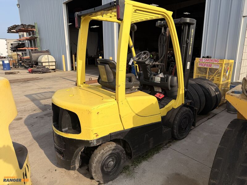 3,800 LB Hyster #H50FT, Diesel Forklift, 130" lift height, 42" forks, 2 stage mast, side shift, ROPS - Image 4