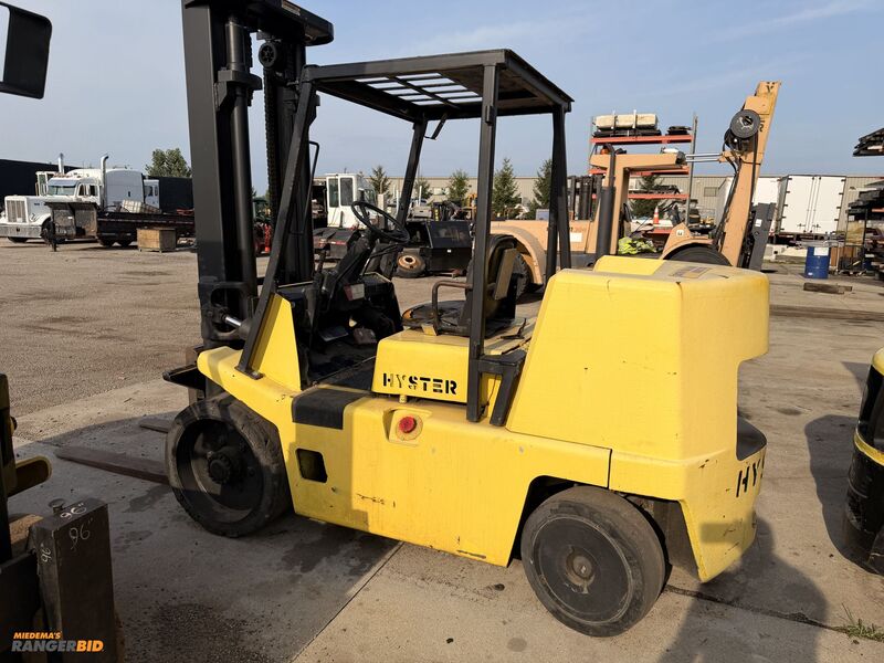 15,500 LB Hyster #S155XL, Diesel Forklift, 134" lift height, 48" forks, 2 stage mast, side shift, 7157 hours - Image 4