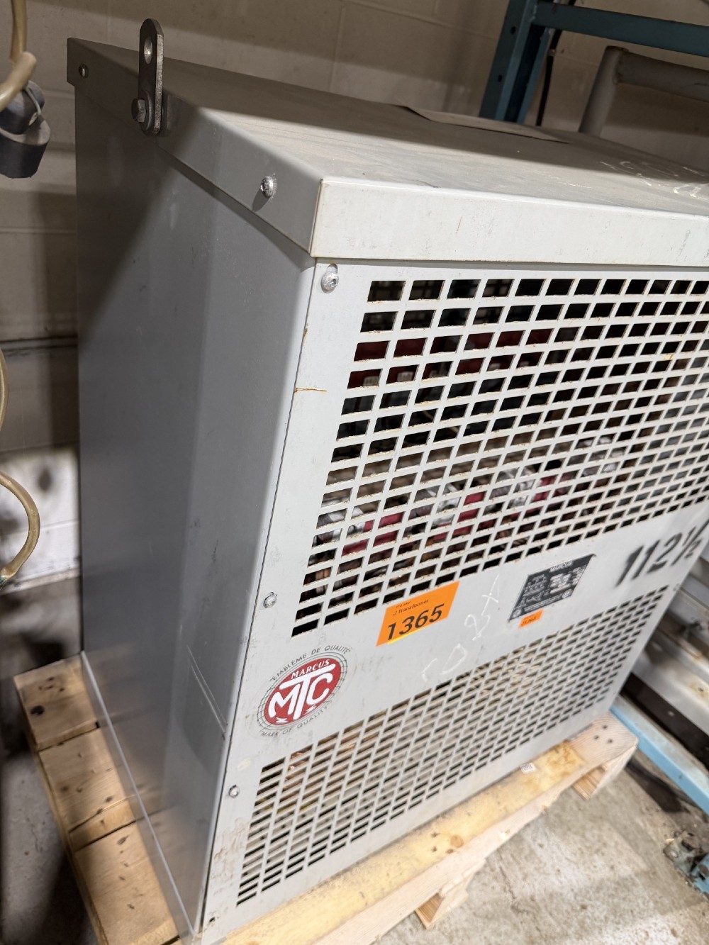 112 KVA 480 Delta Primary, 120Y/208 Secondary, Marcus Transformer of Canada Ltd., Isolation, 3-Phase - Image 2