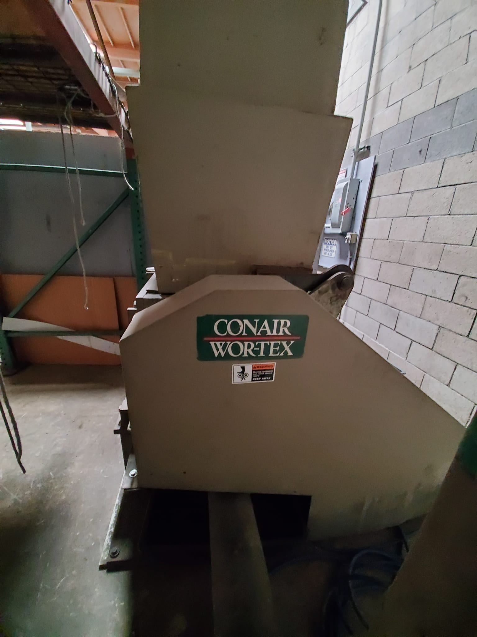 19-7/8" x 21-1/8" Conair Wortex, Plastic Granulator, 3 fly/2 bed knives, blower, control panel, 50 HP - Image 4