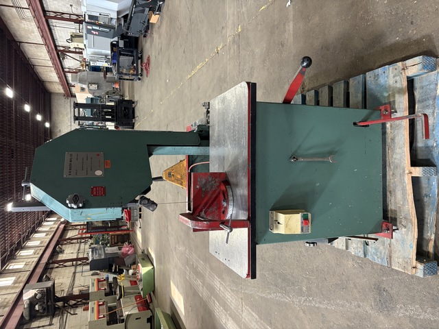10" x 12" ER Maier #KM1012, Vertical Roll-In Band Saw, 18" x 30" table, 9'10"-10' 2" blade length, 1/4"-3/4" - Image 2