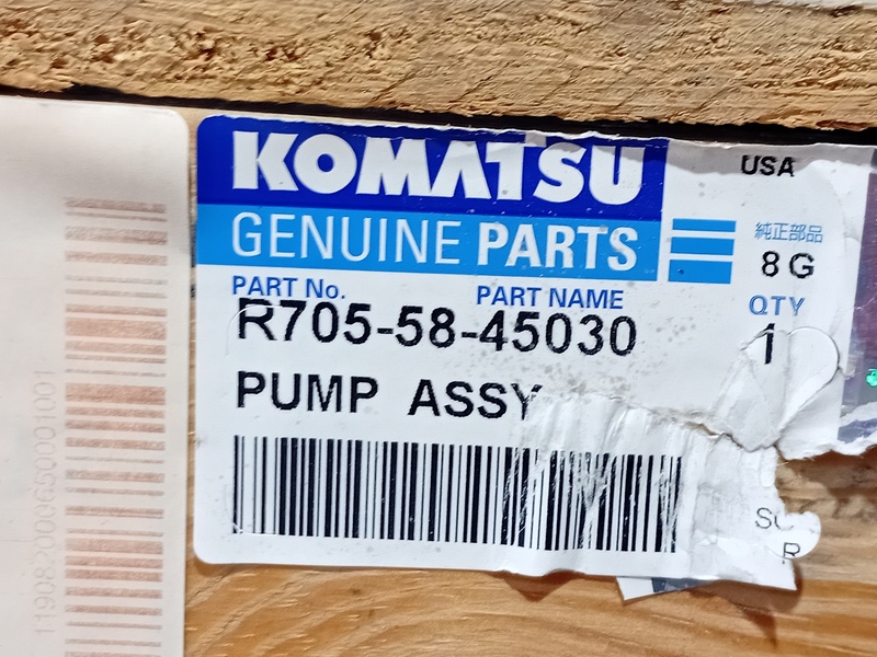 Komatsu #R705-58-45030, Hydraulic Pump Assembly, 38" L x 10" width x 8" H, NEW - Image 2