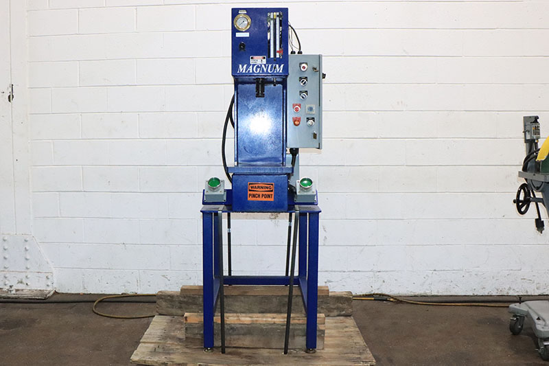 6.1 Ton, Magnum #HBM-6A, hydraulic C-frame press, 7" stroke, 14" daylight, 10" throat, 24" x20" bed, adj. - Image 2