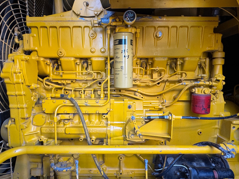 900 cfm, 350 psi, Ingersoll-Rand #XHP900, Caterpillar diesel, 400 total hours - Image 1