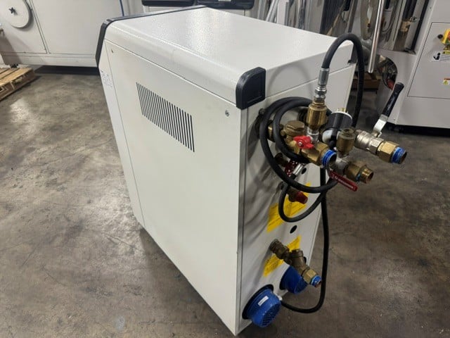 6 KW Frigel #RCM40/6SP, chiller & temperature controller, 2.5 ton, 1.5 HP pump, 20 GPM @ 40 psi, 460 V. - Image 2