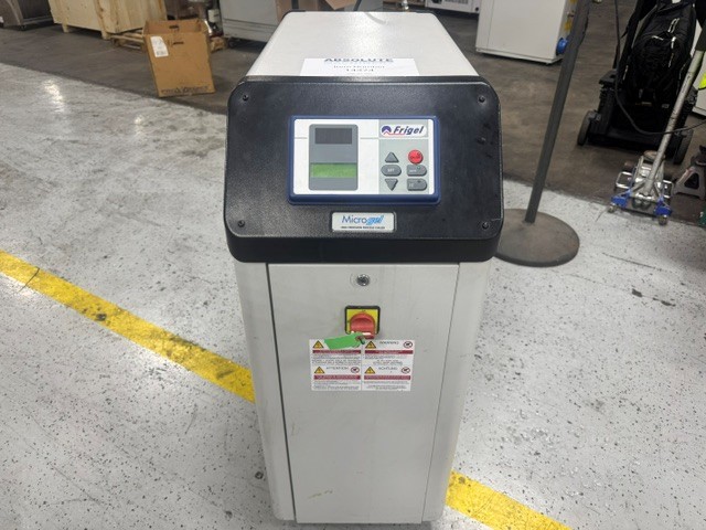 6 KW Frigel #RCM40/6SP, chiller & temperature controller, 2.5 ton, 1.5 HP pump, 20 GPM @ 40 psi, 460 V. - Image 3