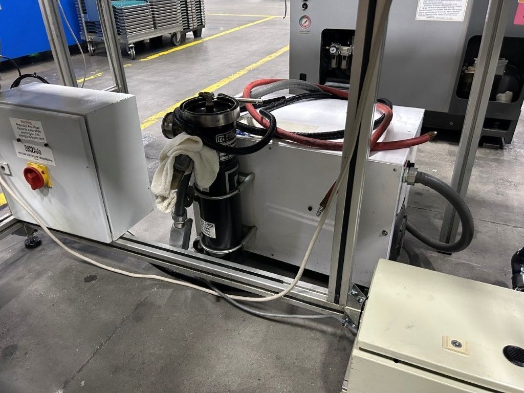 Takamaz #XC-100, CNC lathe, Fanuc 0i-TD Control, 7.08" turning diameter, 6" chuck, 1.6" bar, 4500 RPM, 10 HP - Image 4