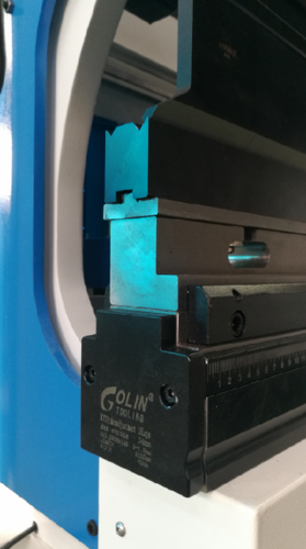 600 Ton, MAQ #WE67K-600/3700, CNC Press Brake, 12' overall, 110.2" between housing, 15.7" throat, 25.2" open - Image 4
