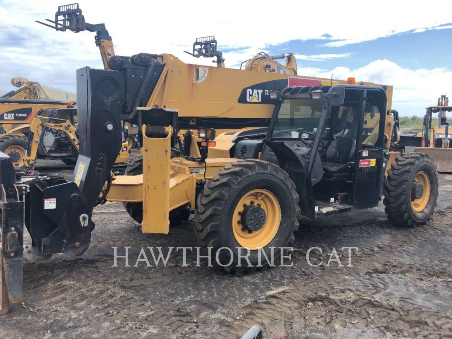Cat TL1055C, Telehandler, 3355 hours, S/N: KDE01740, 2015 - Image 1