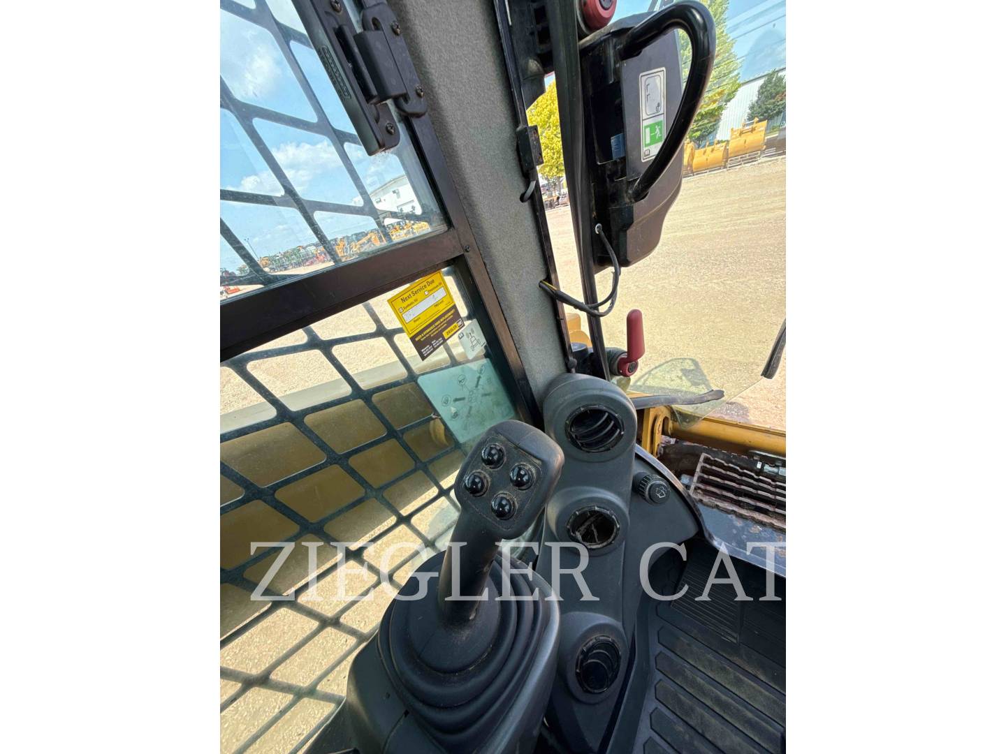 Cat 242D, Skid Steer Loader, 4269 hours, S/N: DZT00256, 2014 - Image 7