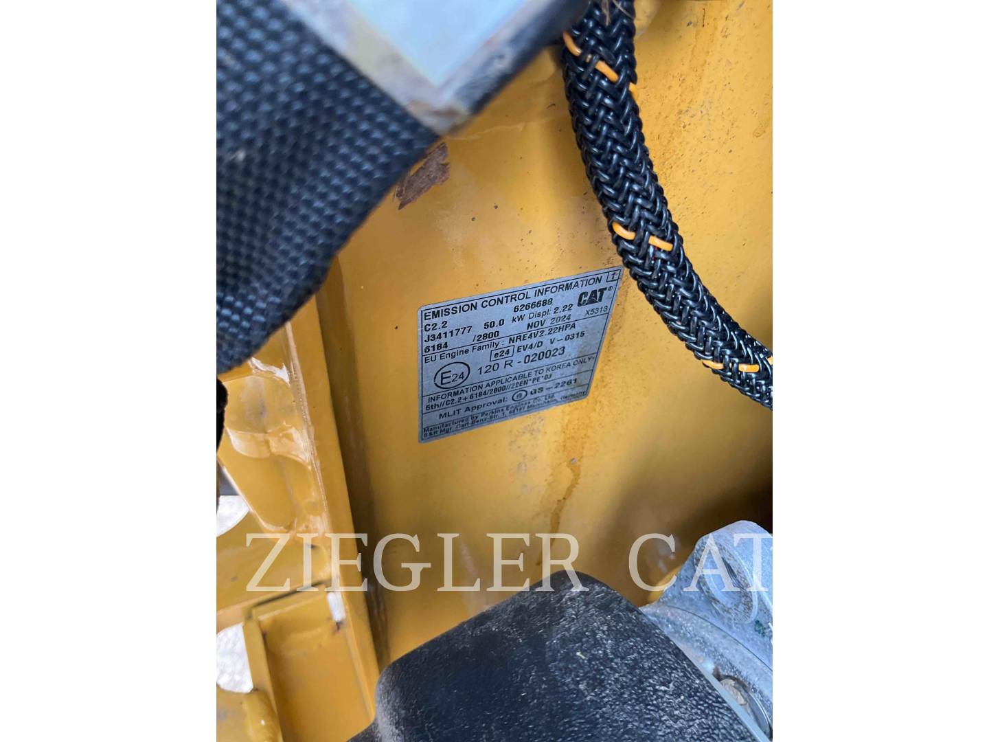 Cat 226D3, Skid Steer Loader, 1451 hours, S/N: EK503610, 2025 - Image 8