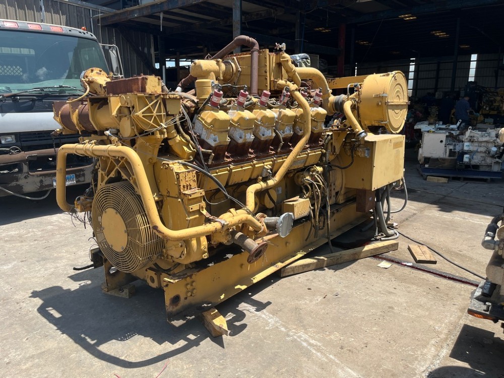 861 HP @ 1200 RPM, Caterpillar #G3512-SITA, engine cores, water cooled manifolds, 1992 (2 available) - Image 1