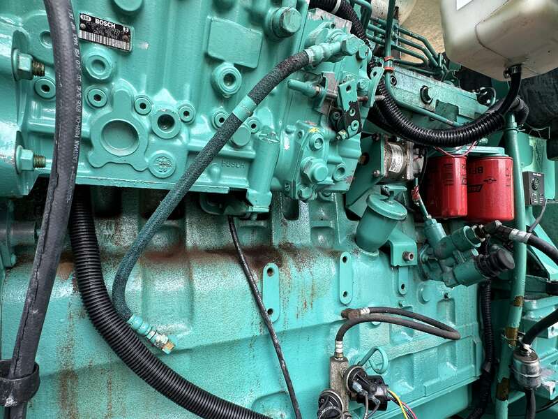 200 KW Cummins #DGFC, diesel generator set, 277/480 Volts, 317 HP @ 1800 RPM, 6CTAA8.3-G1 engine, 346 hours - Image 7