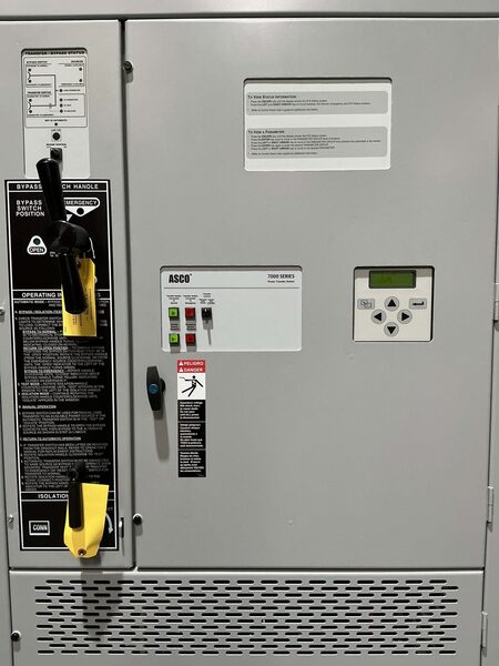 800 Amp. ASCO #H07ATBB30800N5XC, automatic transfer switch, 480 Volts, 3PH, Nema 1, isolation bypass - Image 3