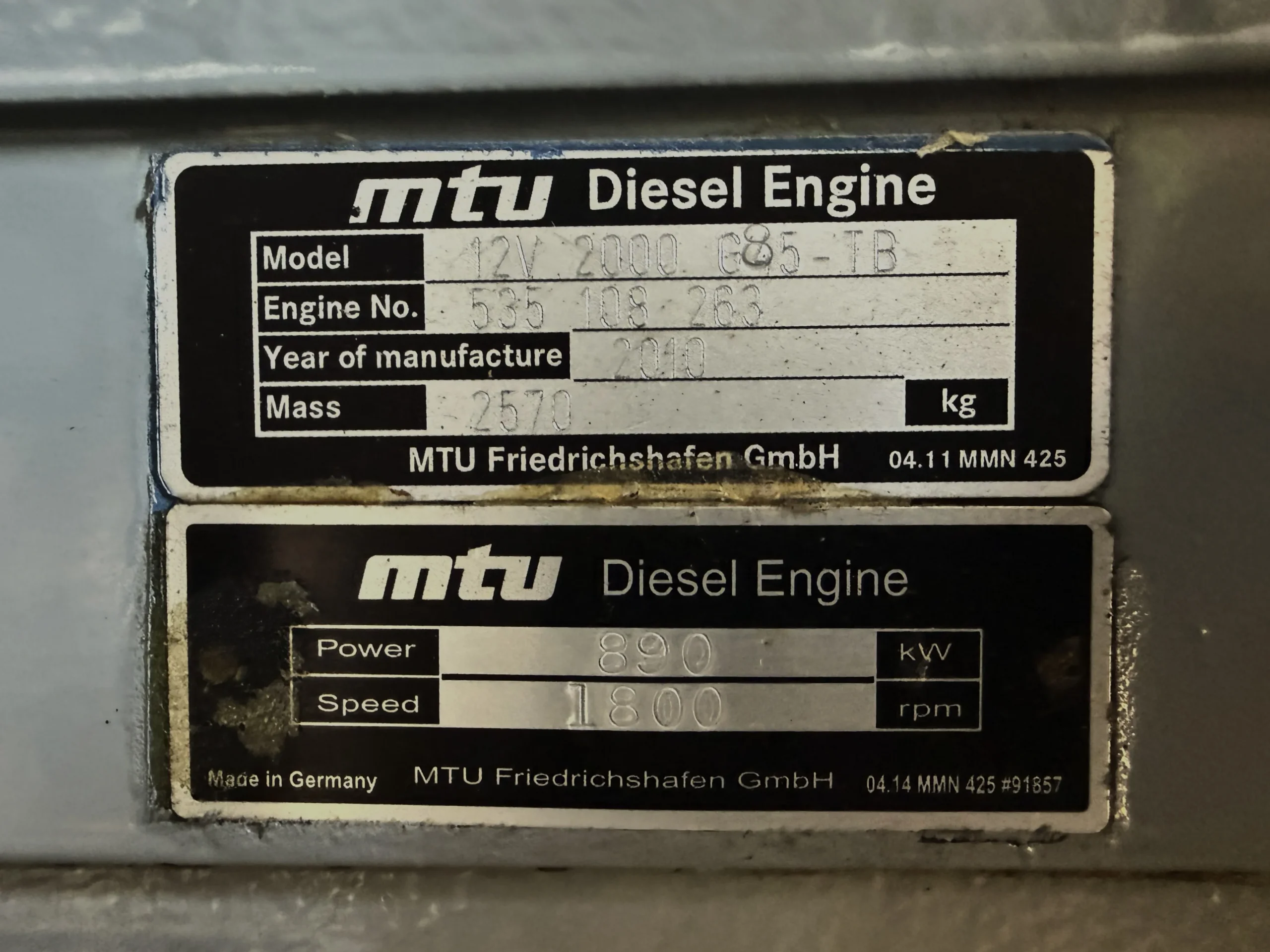 750 KW MTU #750RXC6DT, Diesel Generator Set, 480 Volts, 1800 RPM, sound attenuated enclosure, 3500 gallon - Image 5