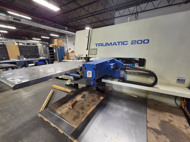 20 Ton, Trumpf #Trumatic-200, CNC Turret Punch, 4.2' x 6.8' sheet, 81.5" X, 50.4" Y, 9.45" throat, 3" max. - Image 3