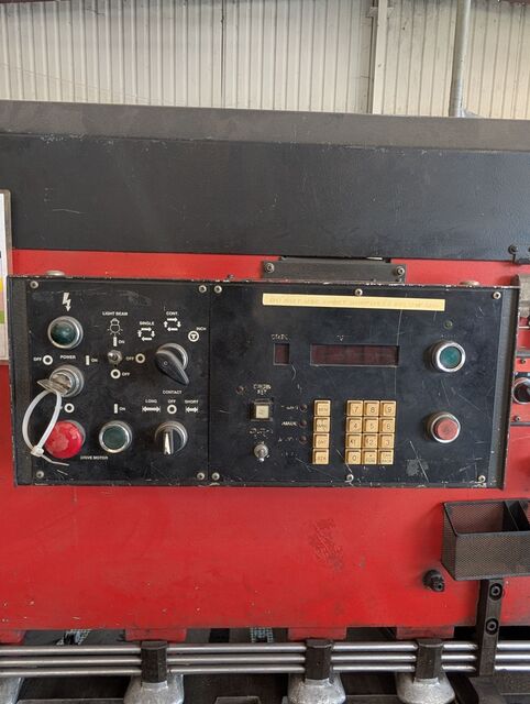 1/4" x 10' Amada #M-3060, Power Squaring Shear, 133.07" knife length, 40" back gauge, 60 SPM, 15 HP, 220/440 - Image 4