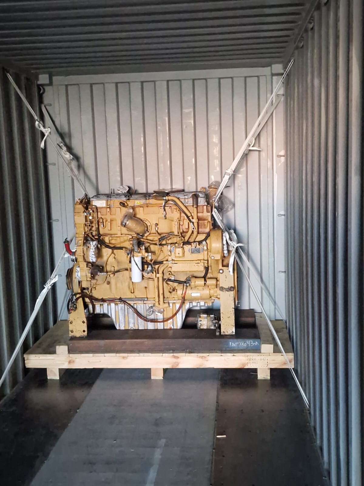 800 HP Caterpillar #C18, Industrial Diesel Engine, 1800-2100 RPM, 8000 hours, 2008 - Image 1